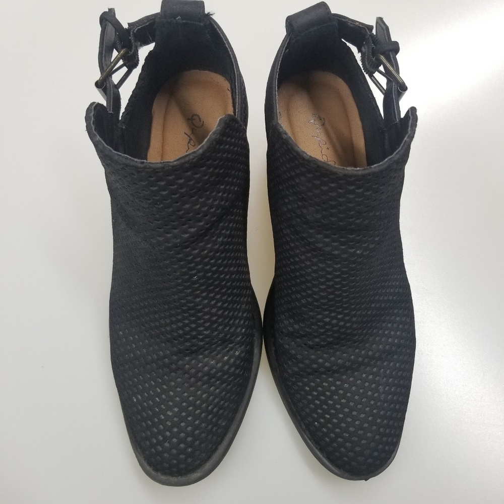 Black Vegan Suede Ankle Booties size 6 - Picture 3 of 6
